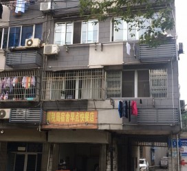 桂林九江快餐伴游雇用信息(九江东方银座娱乐会所雇用)