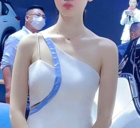 桂林大学女生模特特殊兼职(大学生兼职模特怎么联络)