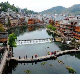桂林长沙旅游攻略(长沙旅游攻略景点必去二日游)