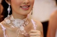 桂林人妖皇后(中国富豪娶人妖皇后)
