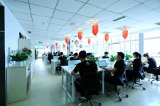 桂林成都雇用伴游司机(雇用成都客运班车旅游司机)