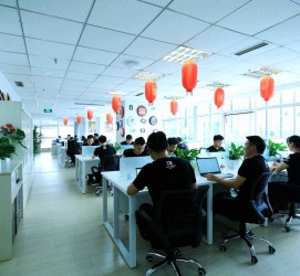 桂林成都雇用伴游司机(雇用成都客运班车旅游司机)