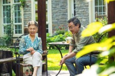 桂林坦言带老伴游遍中国(我和老伴去旅游)