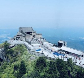 桂林湖南旅游攻略(武汉到湖南旅游攻略)