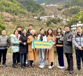 桂林商务伴游招聘 潮声丨百万年薪聘导游 浙江一座县城的“千金买马”记