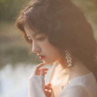 桂林伴游女生雷花蕊的资料