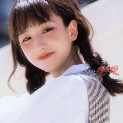 桂林伴游女生郑晓晴的资料