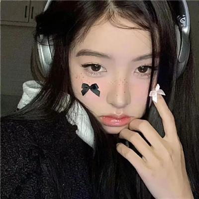 桂林伴游女生纳兰清越的资料