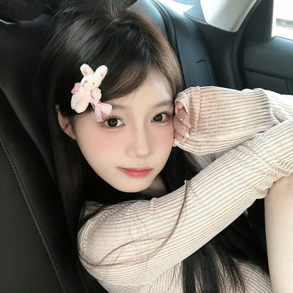 桂林伴游女生沈欣白的资料