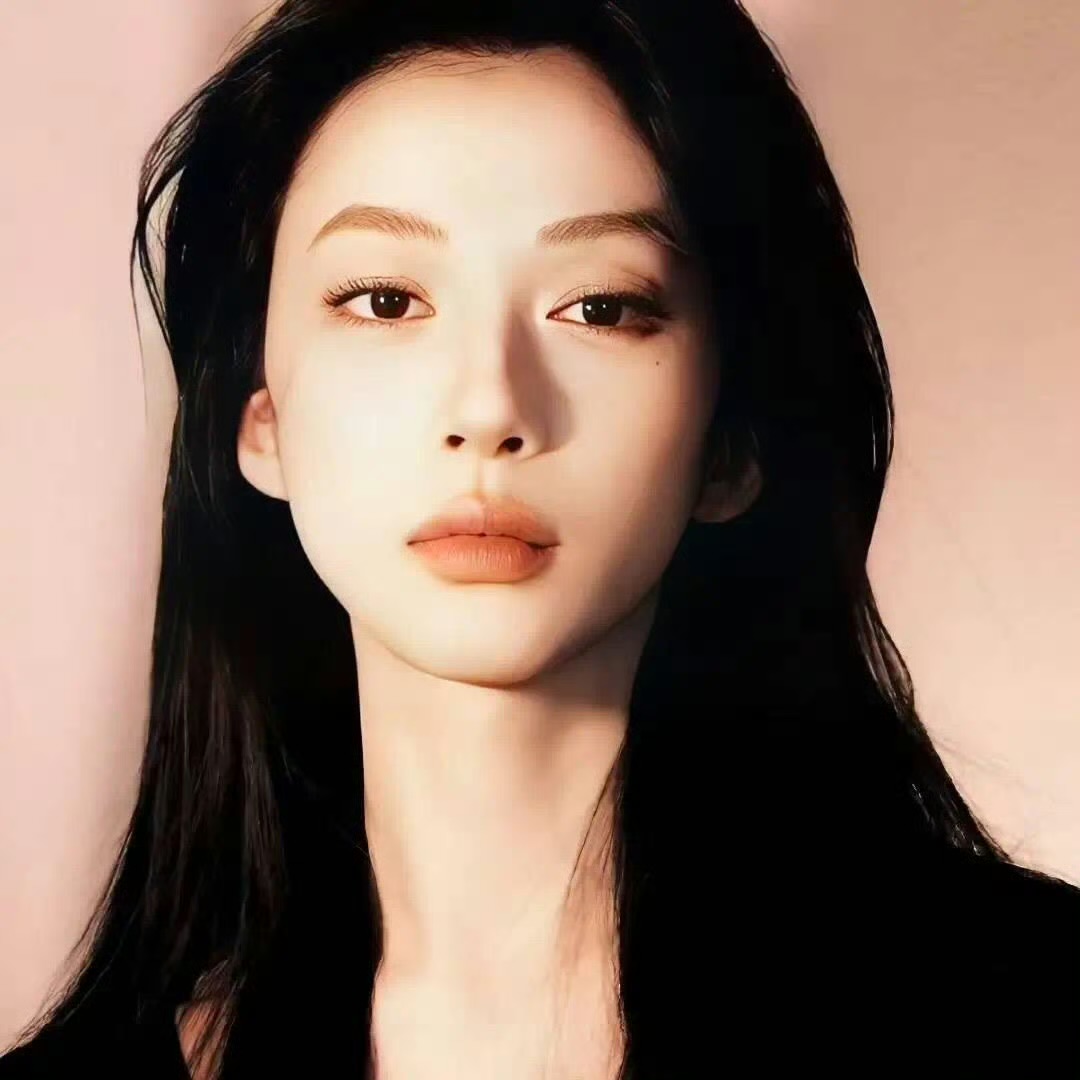 桂林伴游女生佘锦的资料