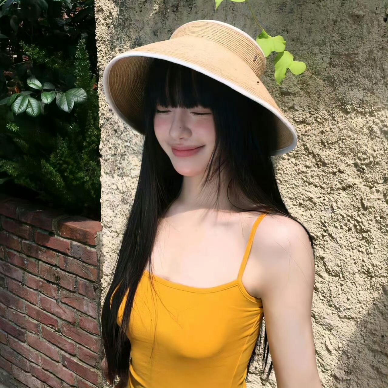 桂林伴游女生周丹的资料