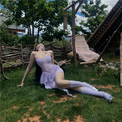 桂林伴游女生计玲珑